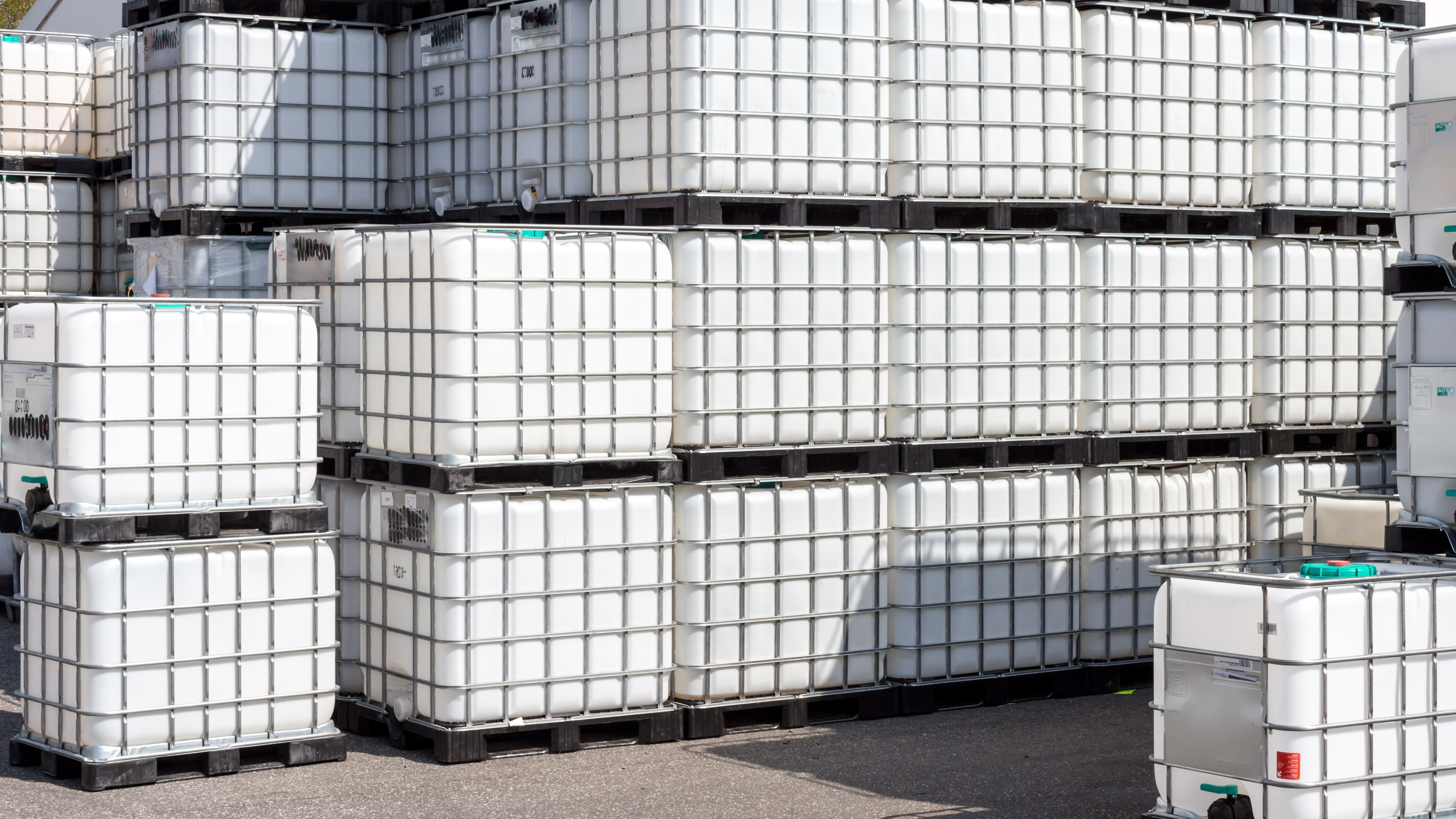 Stacked intermediate bulk containers